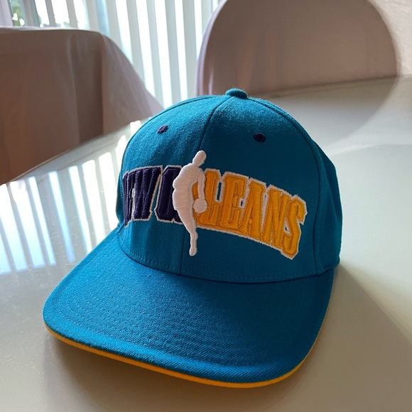 New Orleans Hornets 2010 NBA Draft Fleur De Lis Cap Hat Retro Adidas Flex Fit - Picture 4 of 8